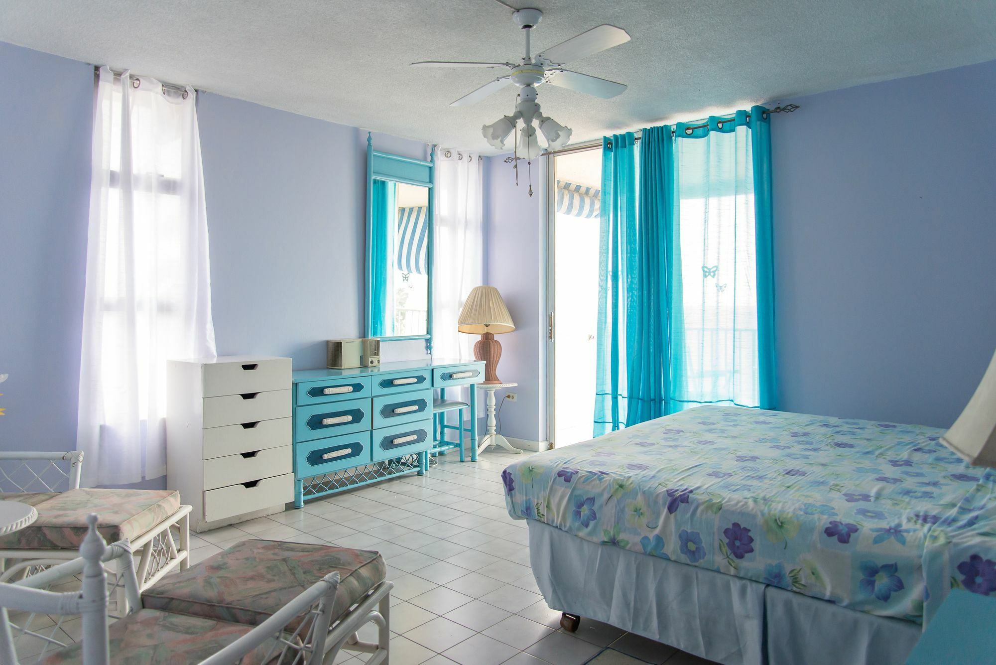 Montego Bay Club Apartments ภายนอก รูปภาพ