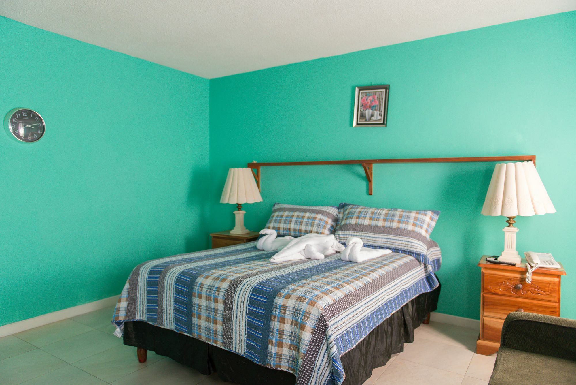 Montego Bay Club Apartments ภายนอก รูปภาพ
