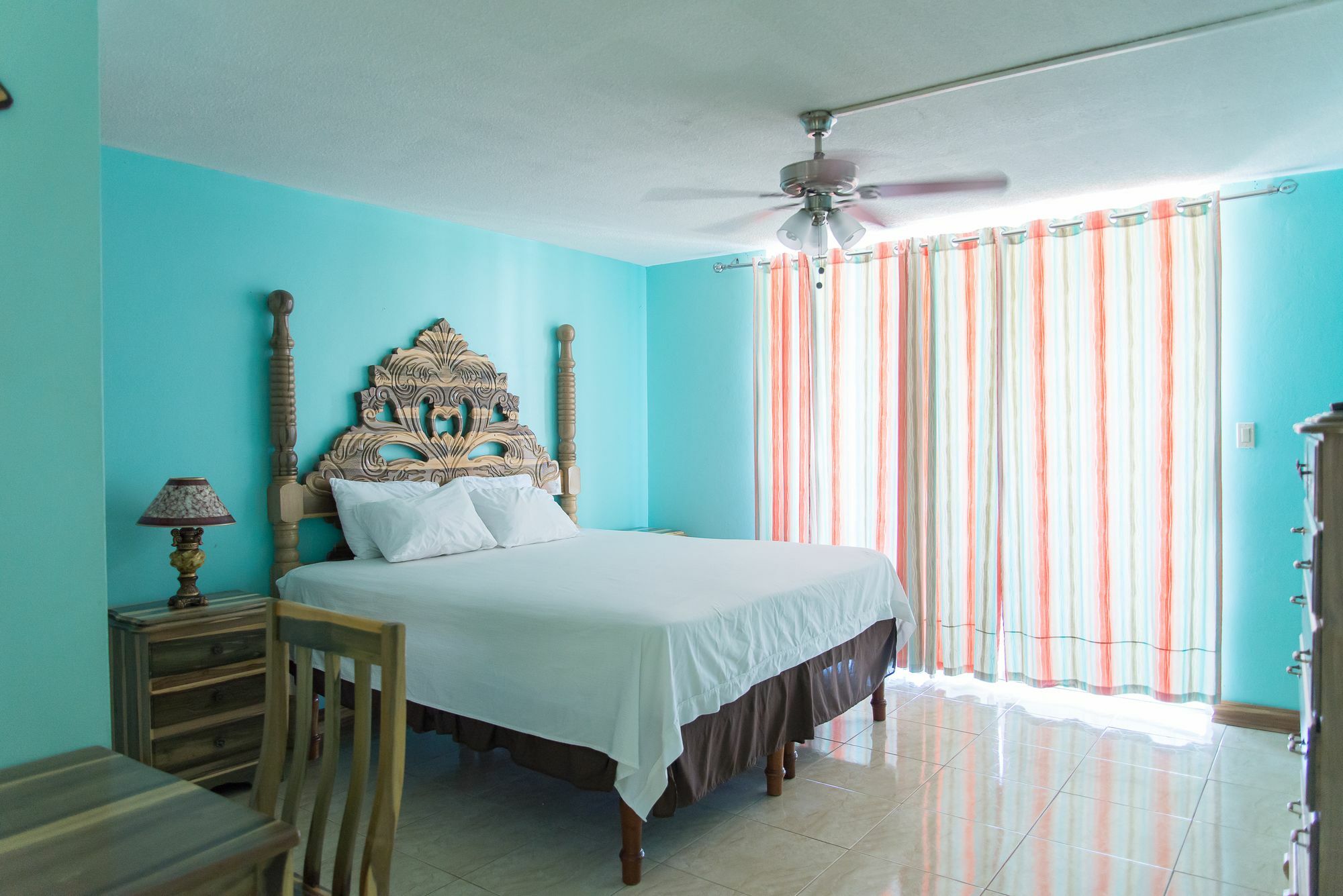 Montego Bay Club Apartments ภายนอก รูปภาพ