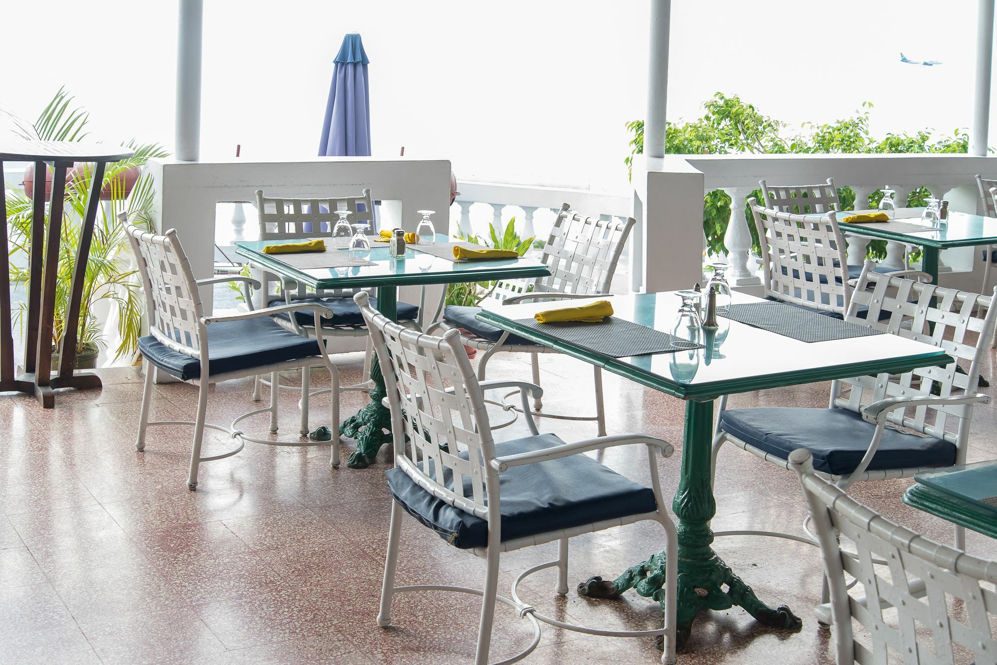 Montego Bay Club Apartments ภายนอก รูปภาพ